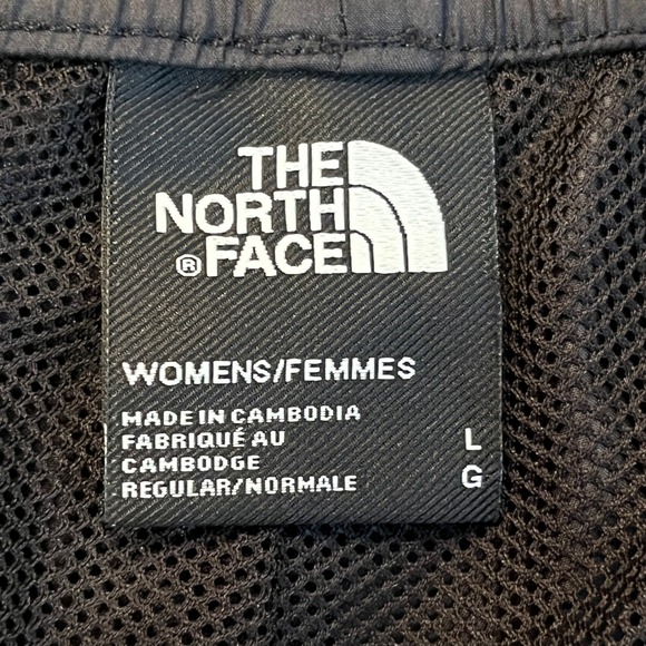 North Face Women Large Hydrenaline 2000 Floral Athletic Shorts Black Pink RUN - Picture 10 of 13